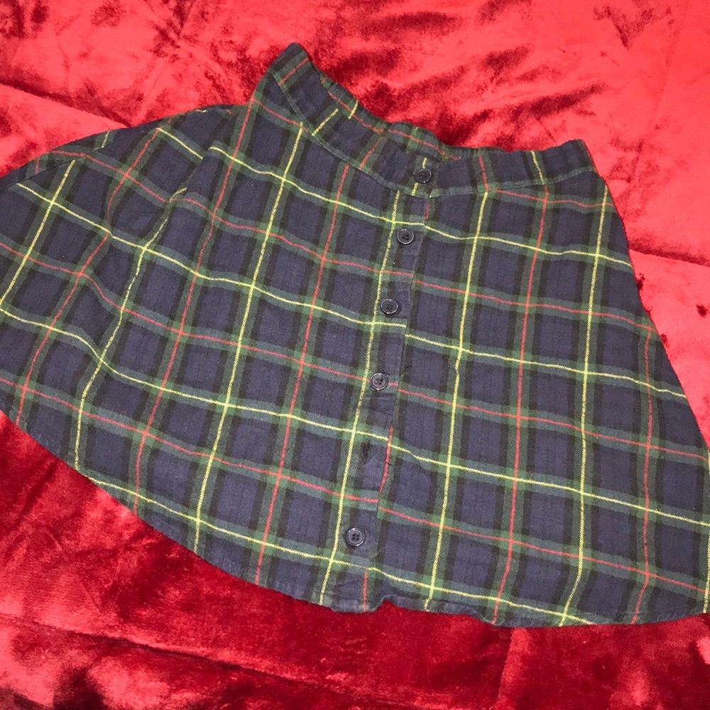 PETITE PLAID SKIRT